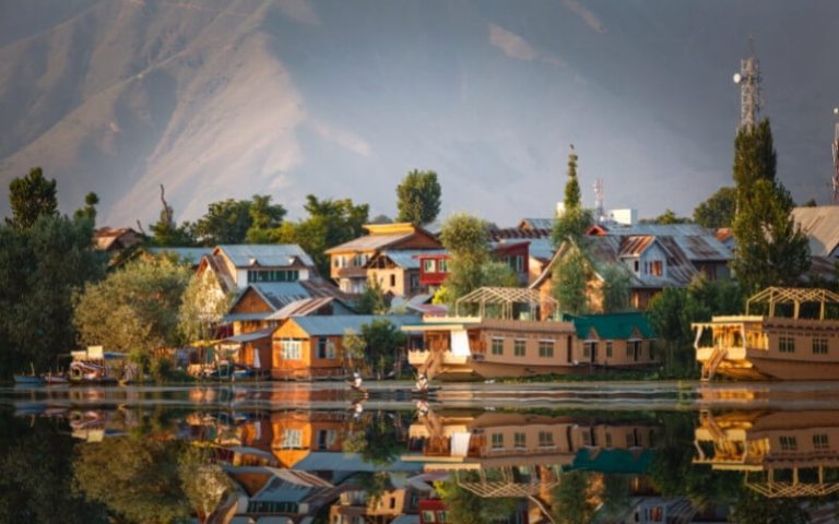 Kashmir Honeymoon Packages GT Holidays